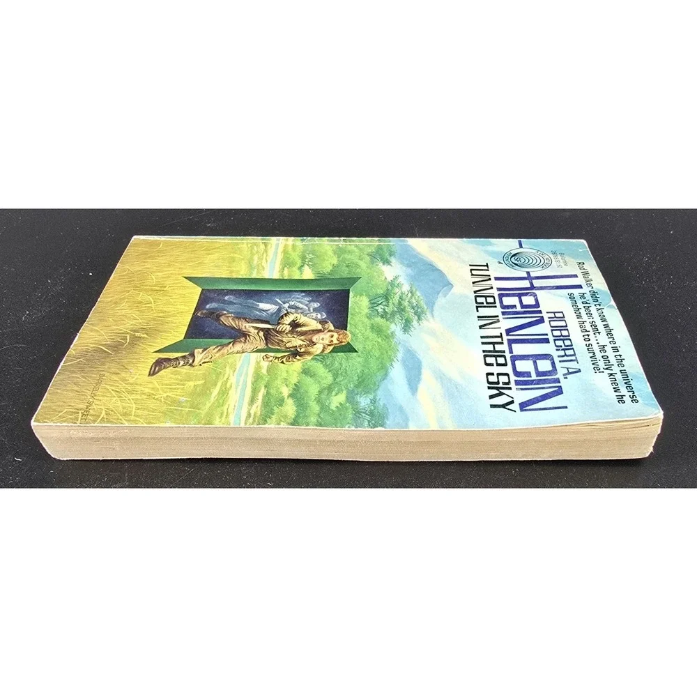 2 Vtg PB Novels by Robert A. Heinlein Tunnel in the Sky, Starman 1977 75 Sci Fi